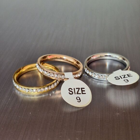 Stainless Steel Ring Set Tricolor 3 Piece‎ Band Yellow Rose White Size 9 NEW - Picture 5 of 11